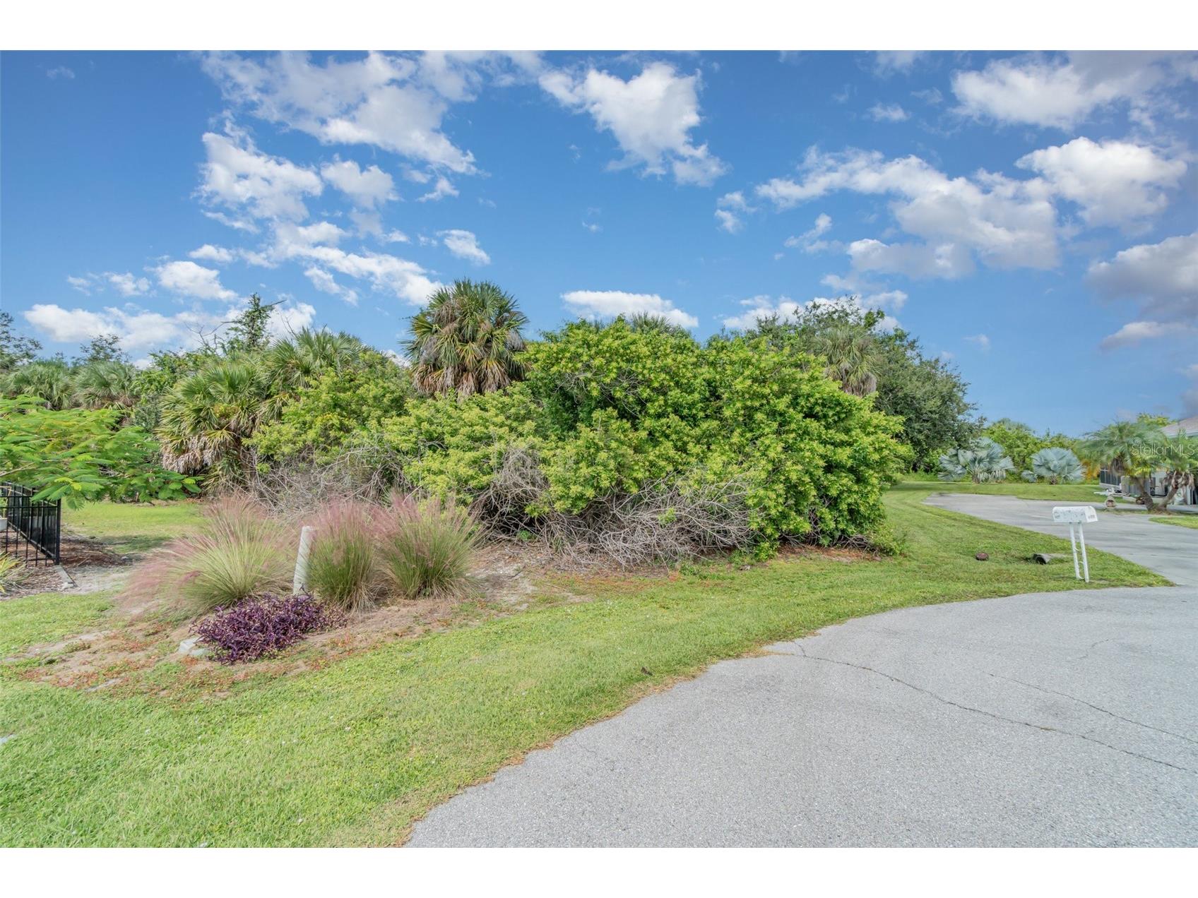 254 Spring Drive Rotonda West FL 33947 V4945432 image5