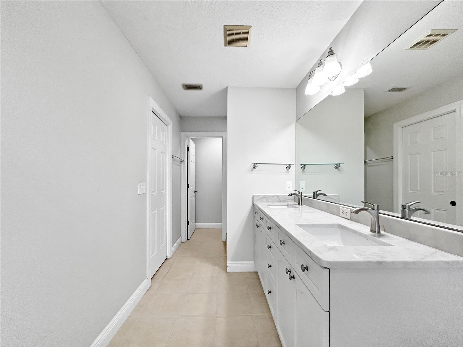 254 Valencia Circle Saint Petersburg FL 33716 O6382431 image25