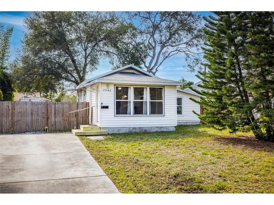 2540 18th Avenue N Saint Petersburg FL 33713 U8189406 image1