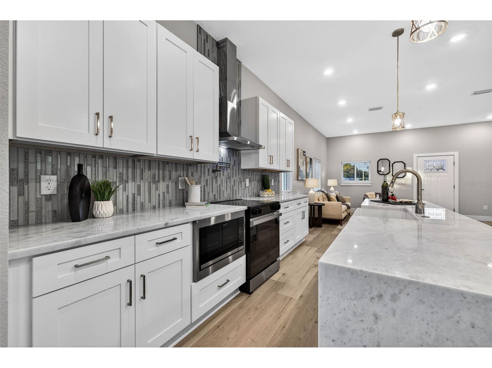 2540 34th Avenue N Saint Petersburg FL 33713 TB8455104 image12