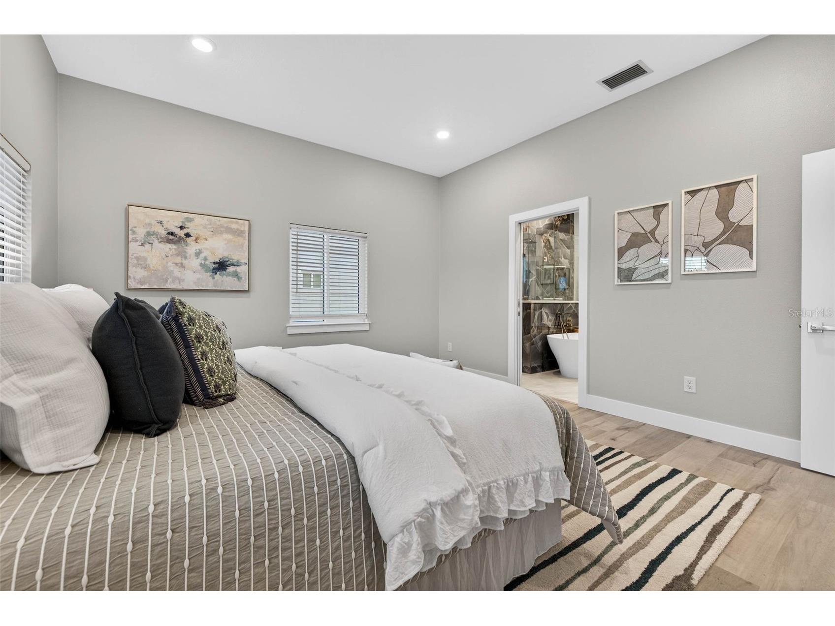 2540 34th Avenue N Saint Petersburg FL 33713 TB8455104 image22