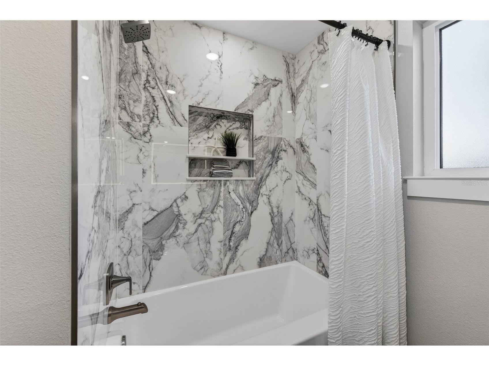 2540 34th Avenue N Saint Petersburg FL 33713 TB8455104 image38