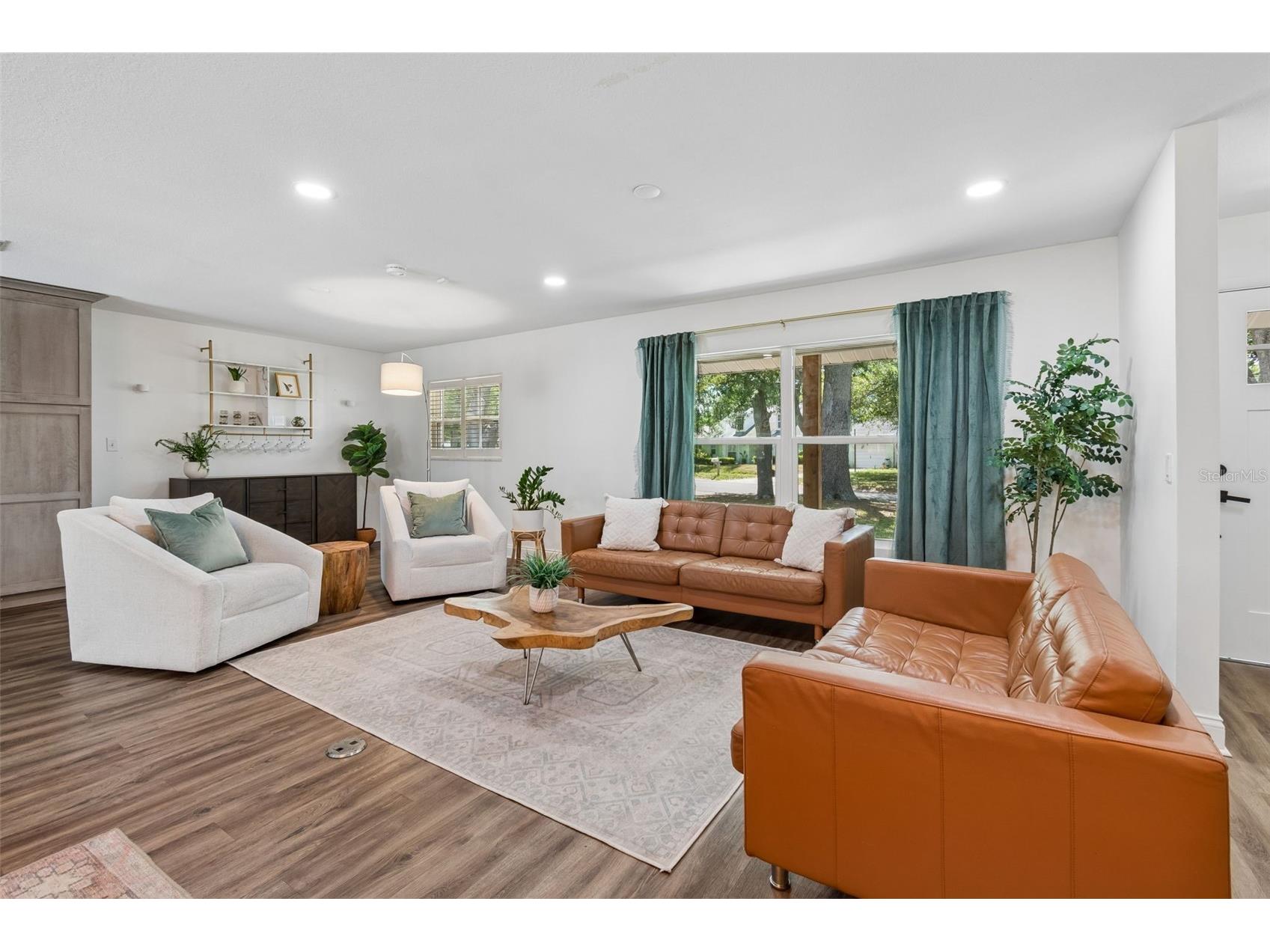 2540 Lake Ellen Circle Tampa FL 33618 TB8501087 image2
