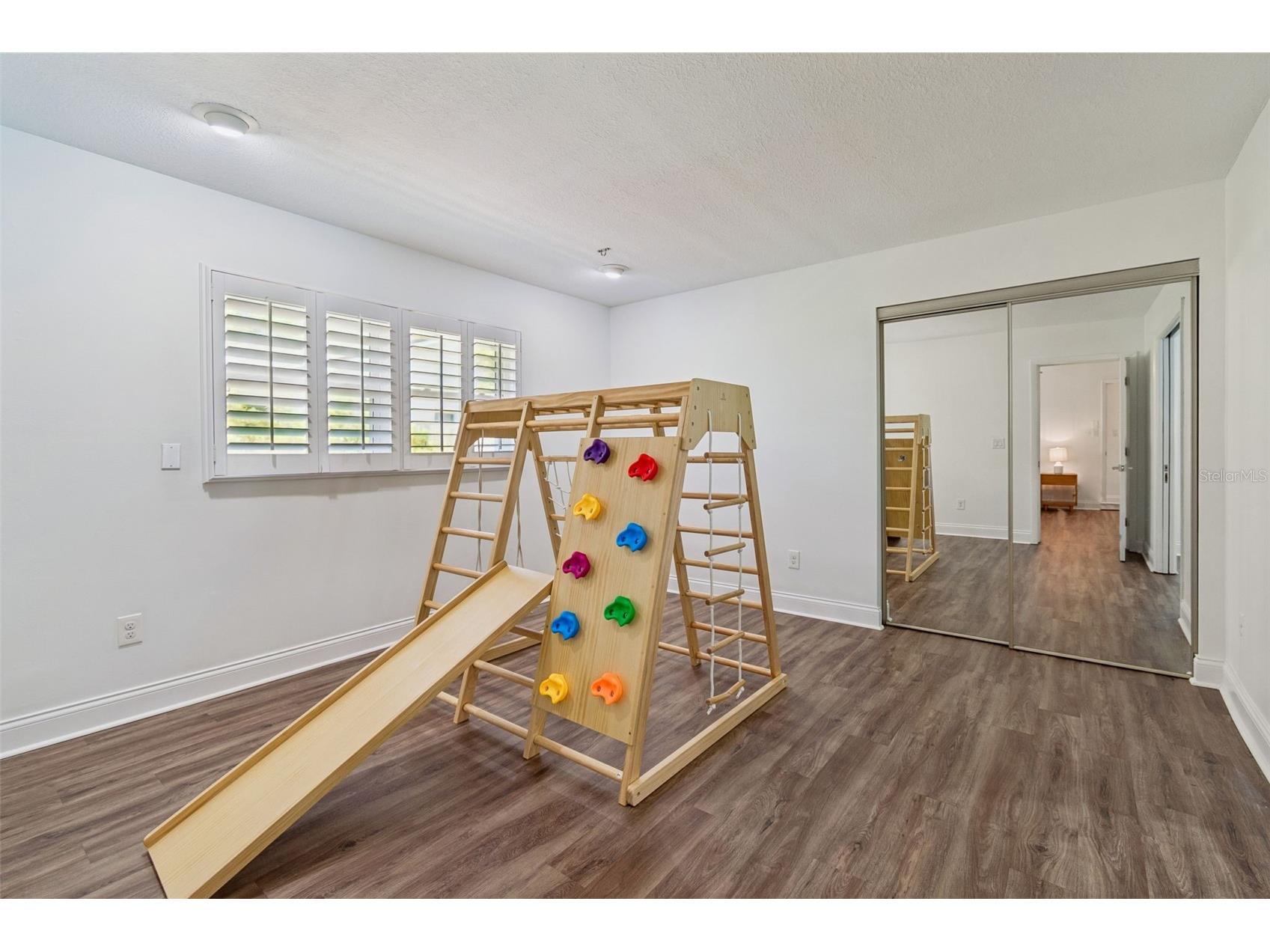2540 Lake Ellen Circle Tampa FL 33618 TB8501087 image24