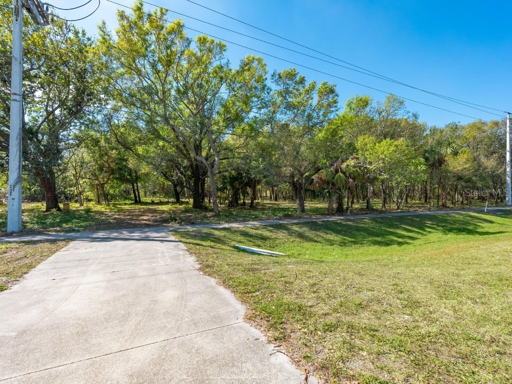2540 University Parkway Sarasota FL 34243 A4563297 image1