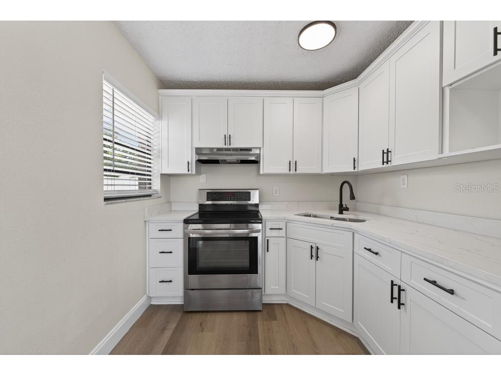2540 W Knollwood Street Tampa FL 33614 TB8506798 image11