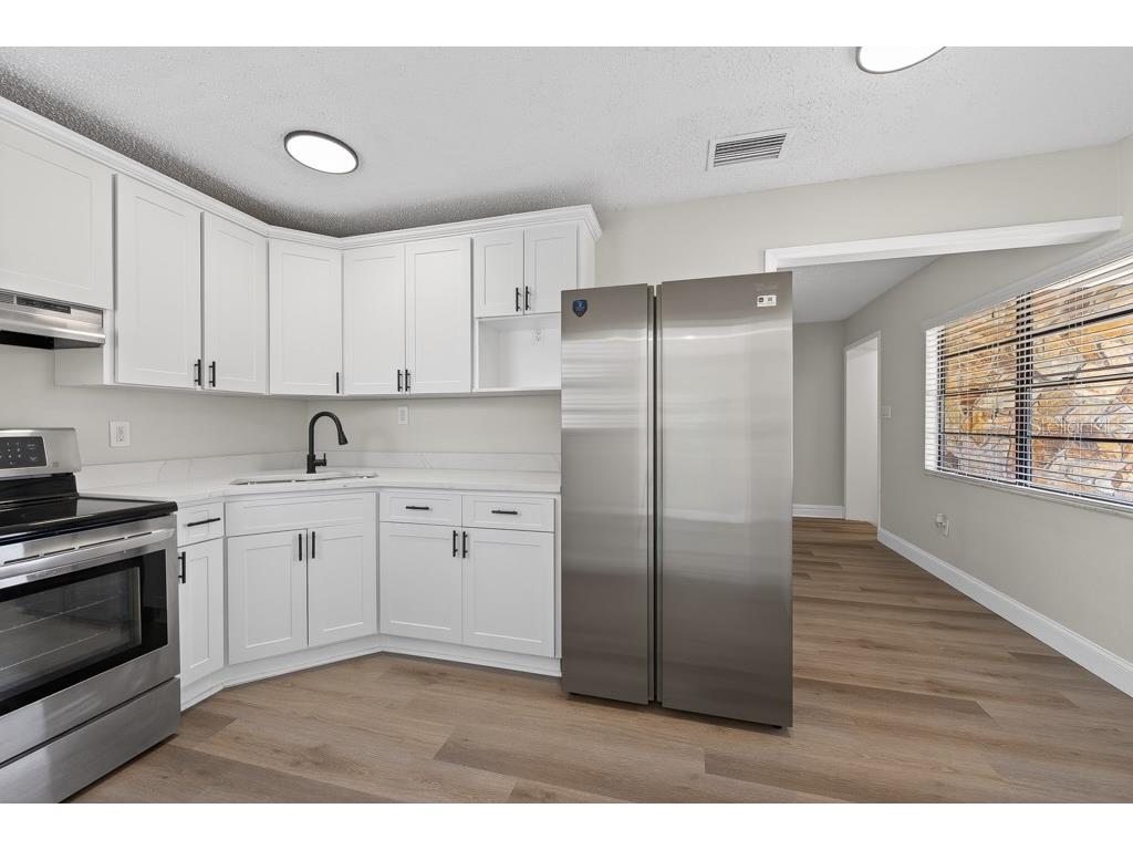 2540 W Knollwood Street Tampa FL 33614 TB8506798 image13