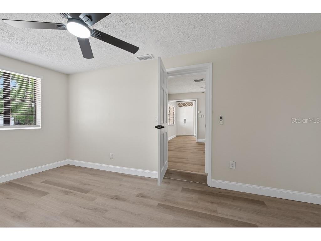 2540 W Knollwood Street Tampa FL 33614 TB8506798 image21