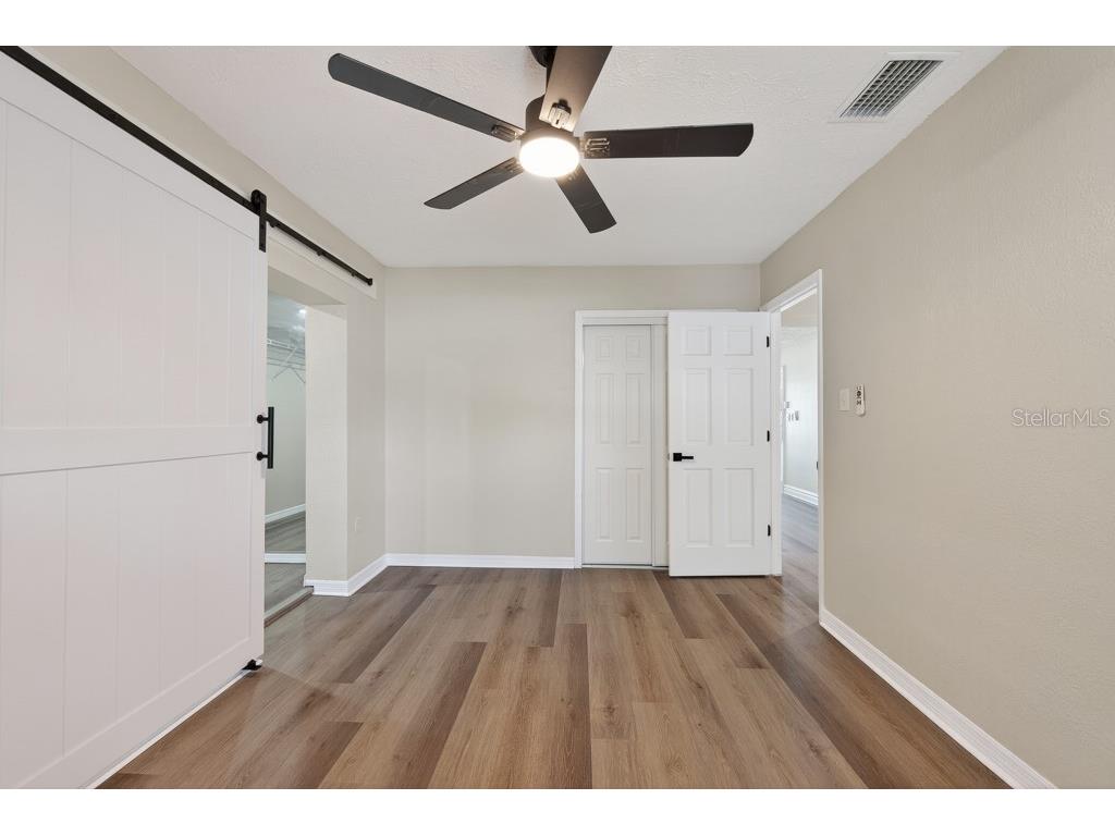 2540 W Knollwood Street Tampa FL 33614 TB8506798 image25