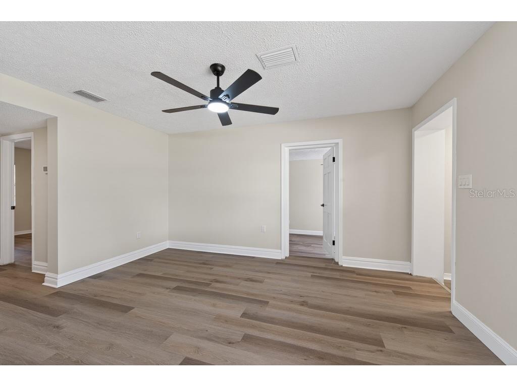 2540 W Knollwood Street Tampa FL 33614 TB8506798 image5