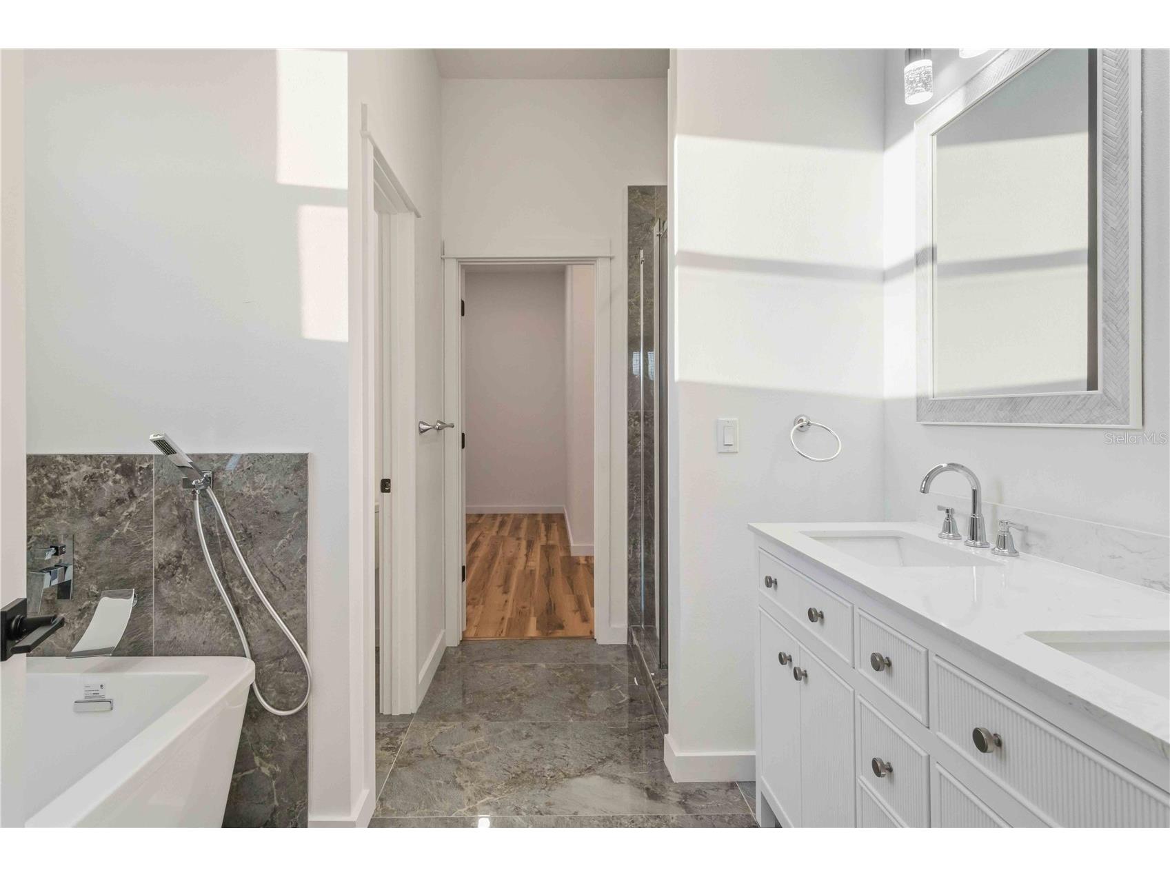 25407 Rupert Punta Gorda FL 33983 C7523764 image41