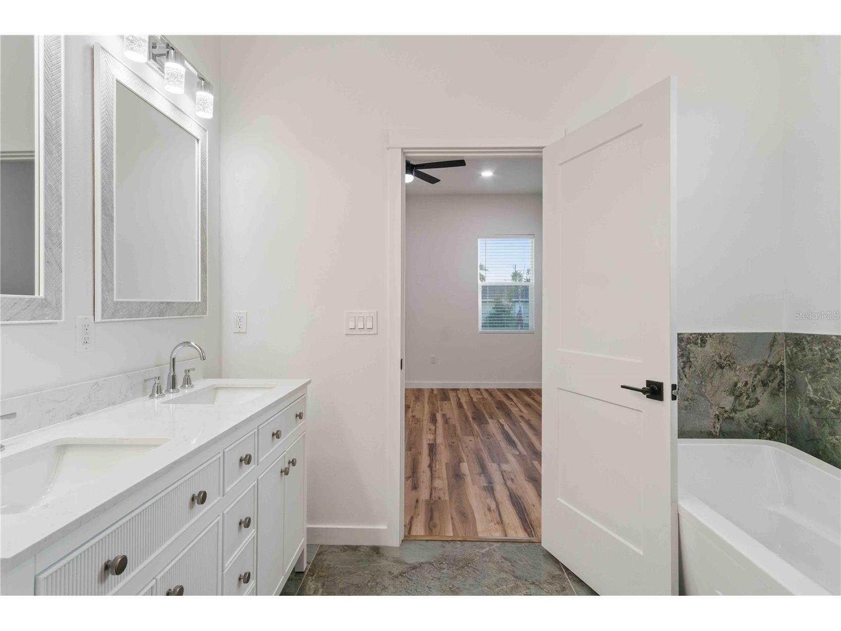 25407 Rupert Punta Gorda FL 33983 C7523764 image52