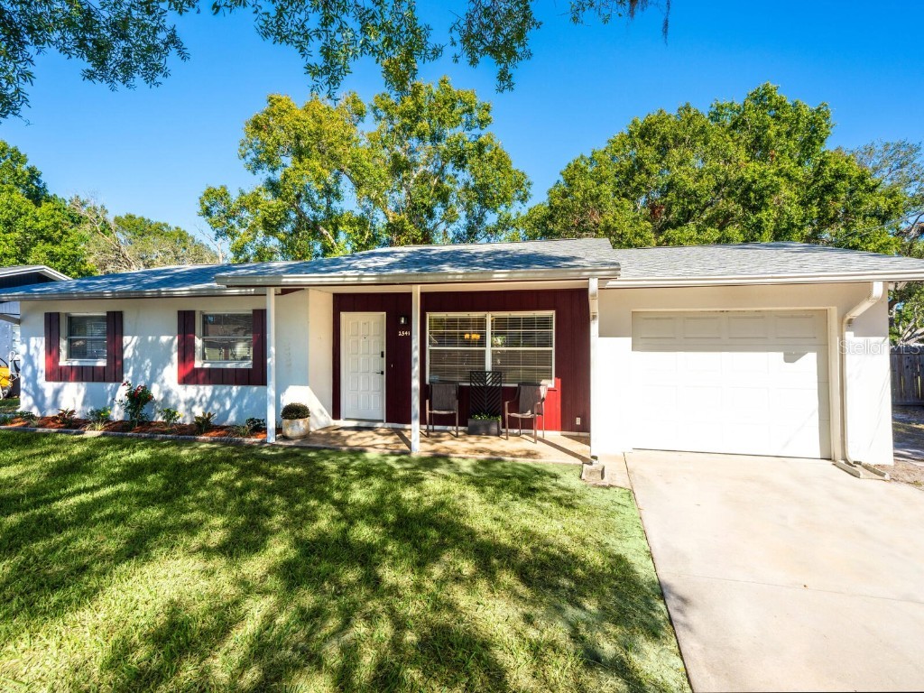 2541 Arapaho Street Sarasota FL 34231 A4589855 image1