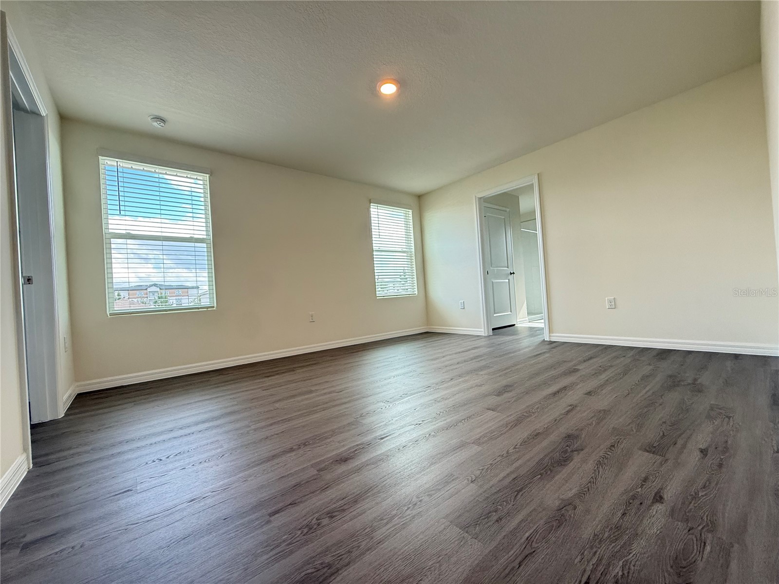 2541 Birney Run Zephyrhills FL 33541 TB8501911 image11