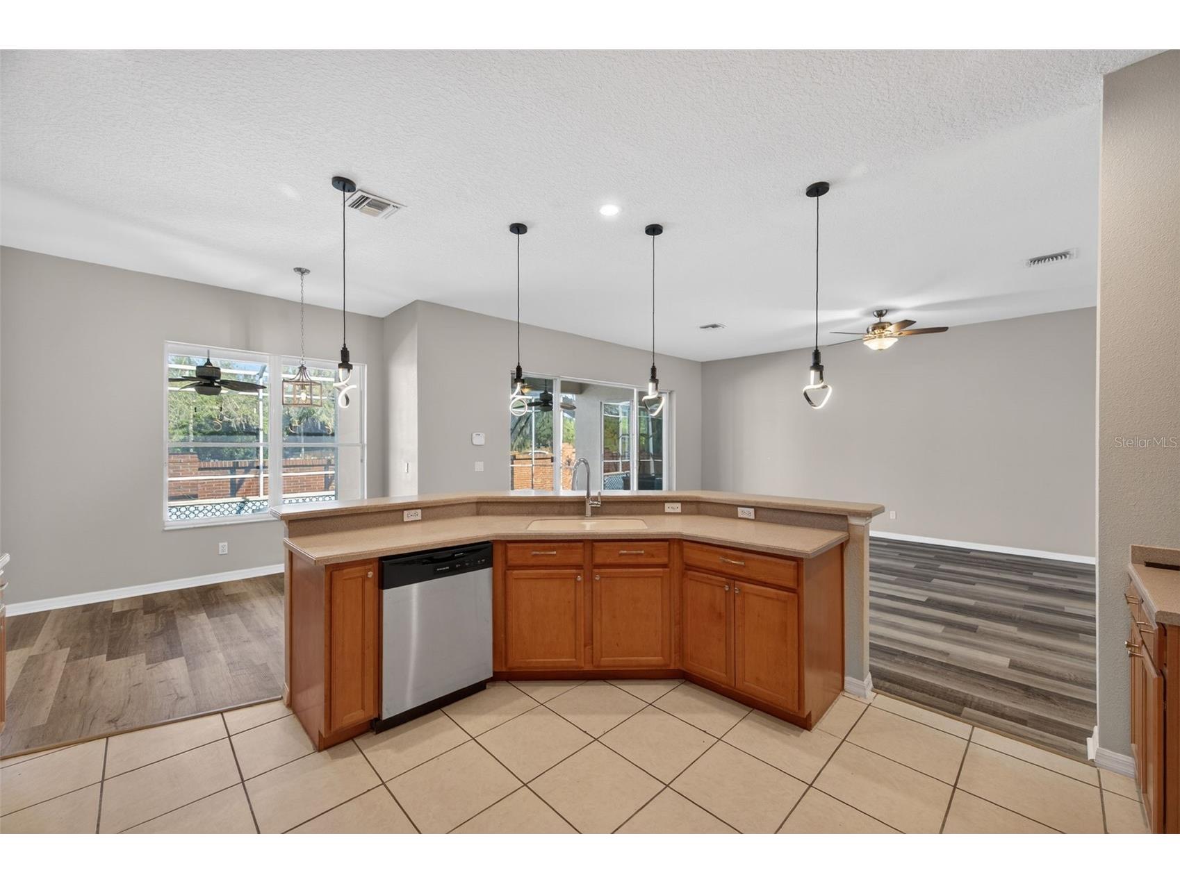 2541 Centennial Falcon Drive Valrico FL 33596 TB8465527 image12