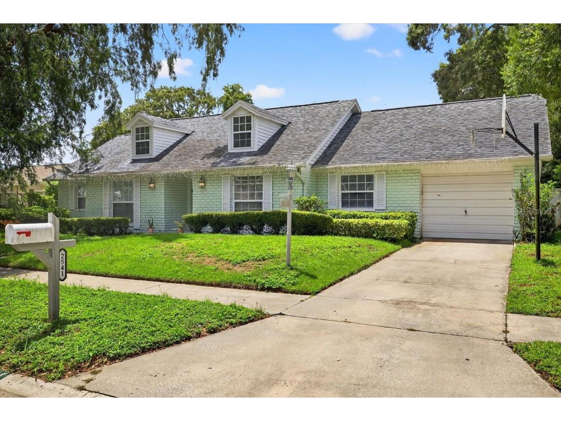 2541 Lake Ellen Circle Tampa FL 33618 TB8408273 image1