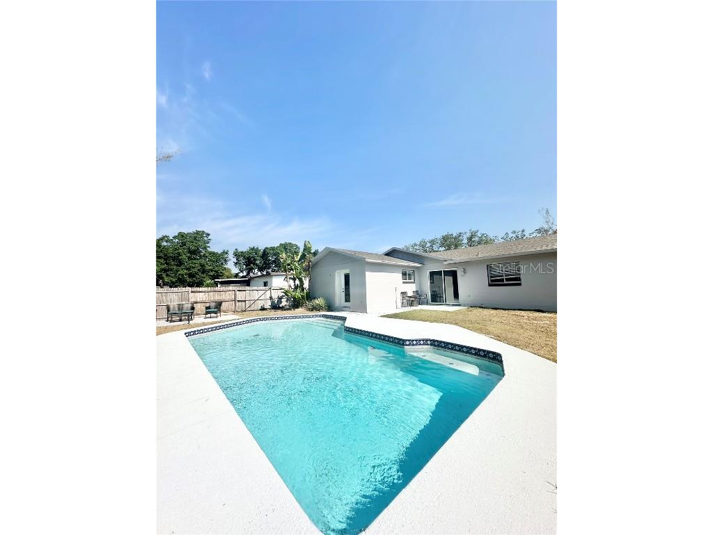 2542 Brampton Court Orlando FL 32817 O6218878 image1