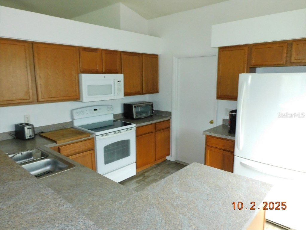 2542 Camphorwood Circle Kissimmee FL 34744 S5136753 image2
