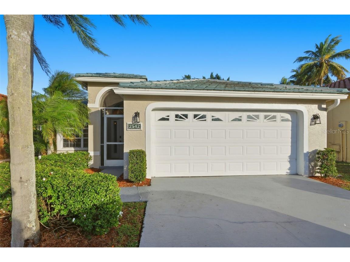2542 Country Golf Drive Wellington FL 33414 O6356758 image1