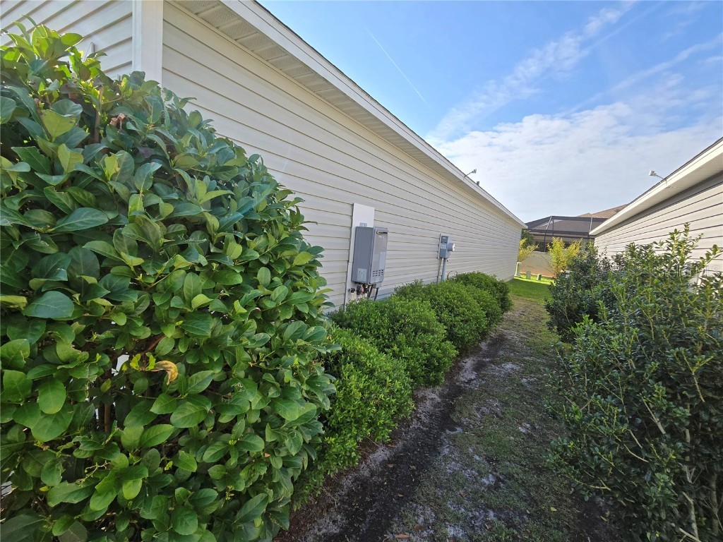 2542 Hubbs Street, The Villages, FL, 32163 MLS G5081444 Edina Realty