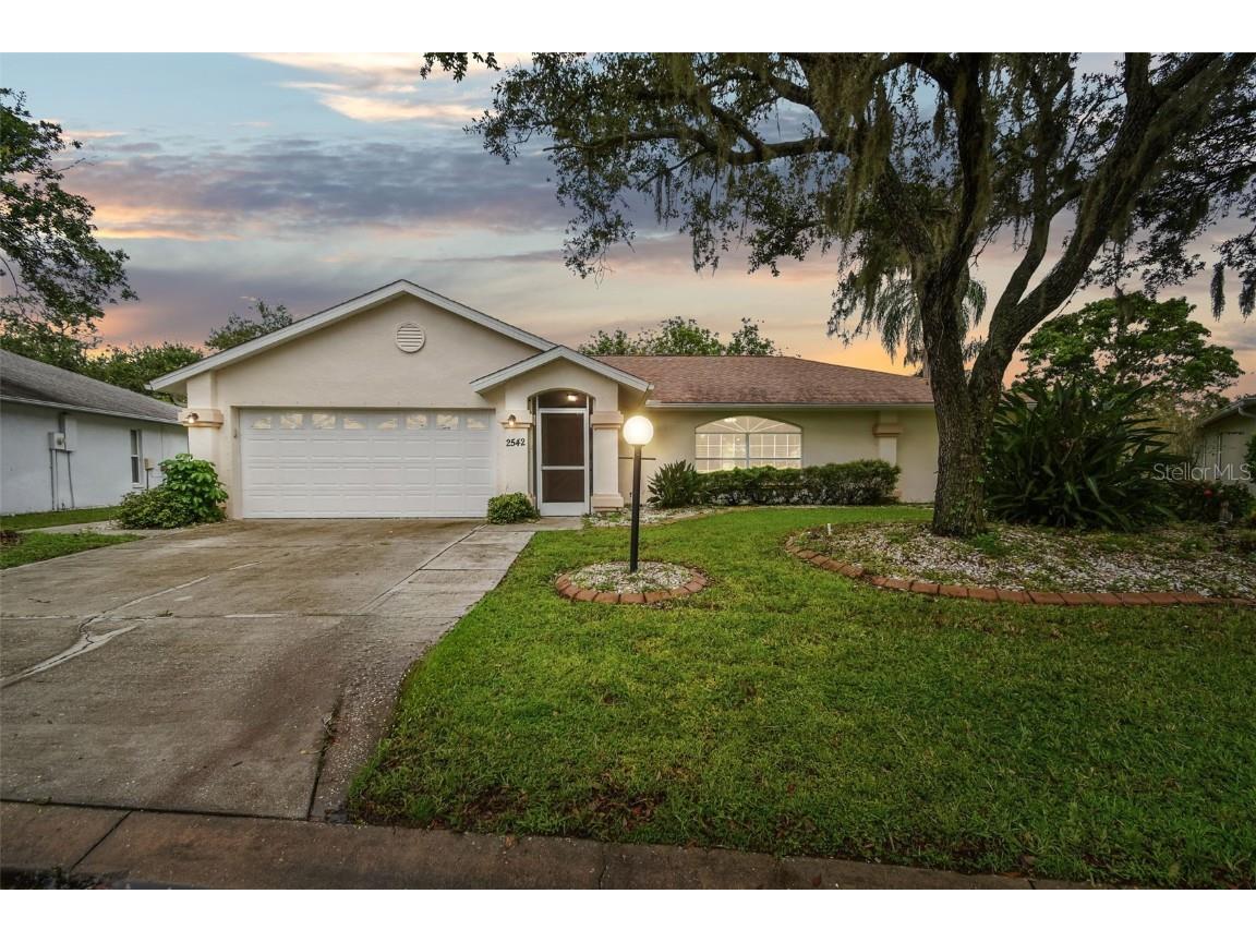 2542 Man Of War Circle Sarasota FL 34240 TB8309009 image1