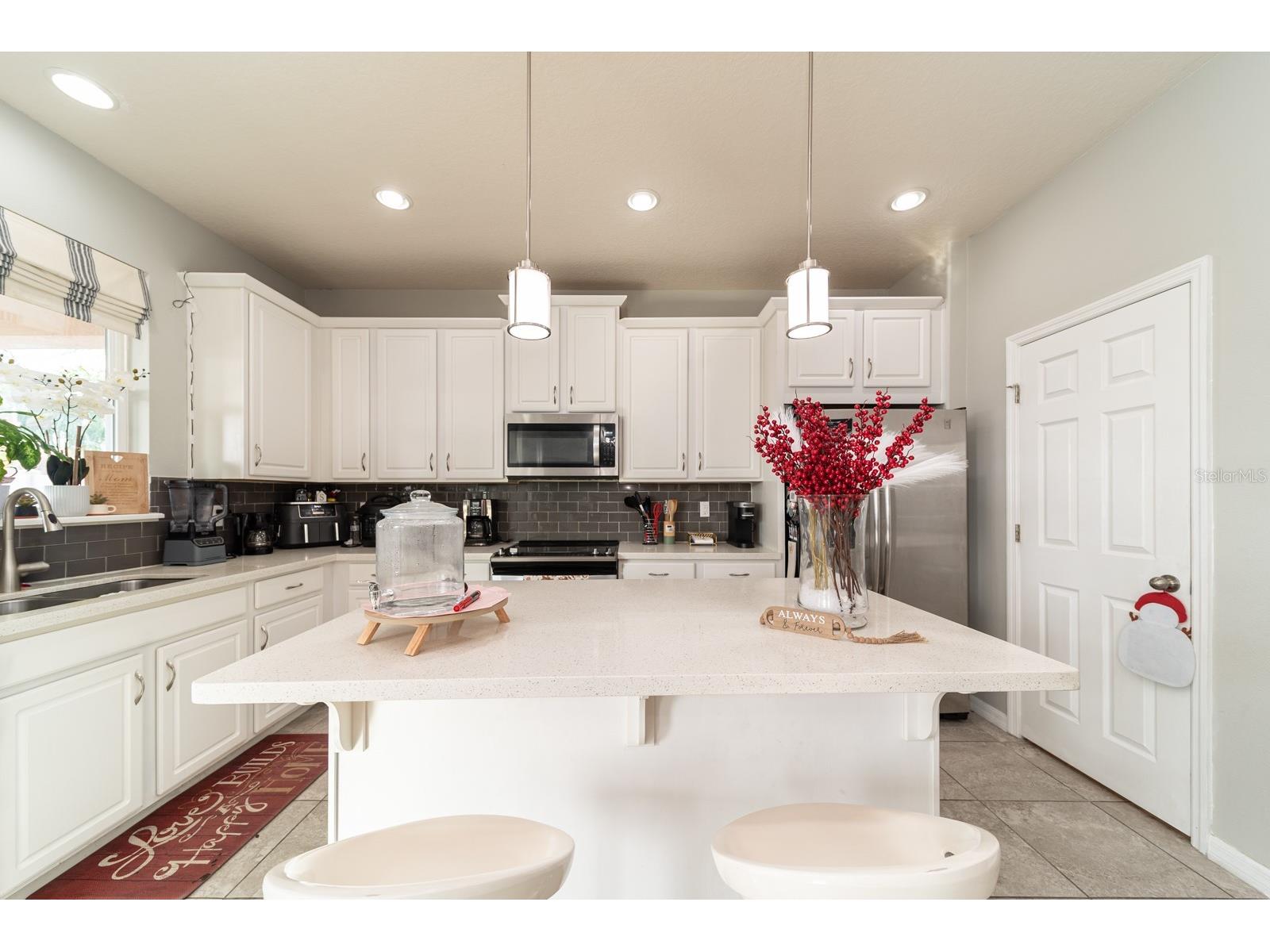 2542 Nouveau Way Kissimmee FL 34741 O6379913 image7