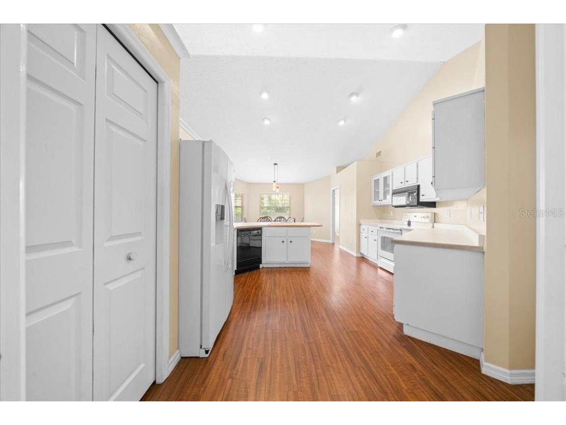 2542 SE 27th Street Ocala FL 34471 OM706446 image40