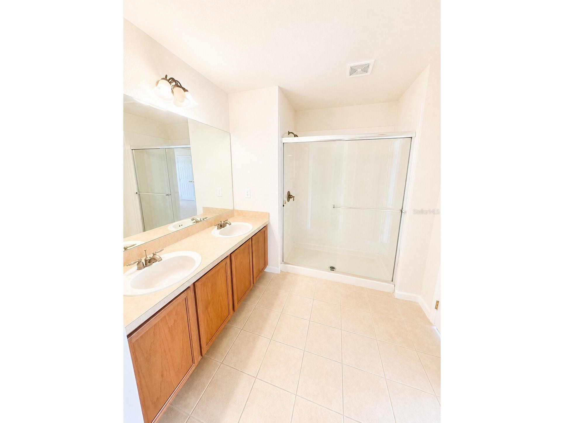 2543 Old Kent Circle Kissimmee FL 34758 O6395678 image9