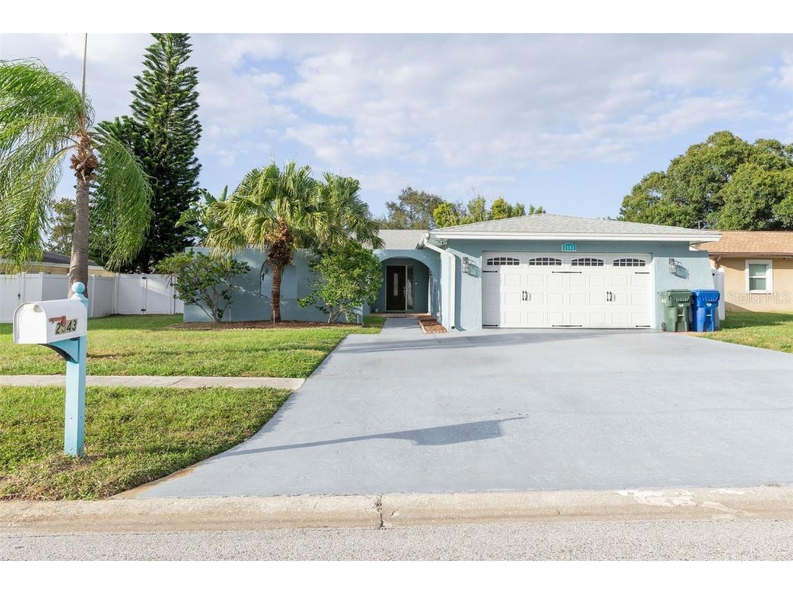 2543 Sunny Breeze Avenue Largo FL 33770 U8219124 image1