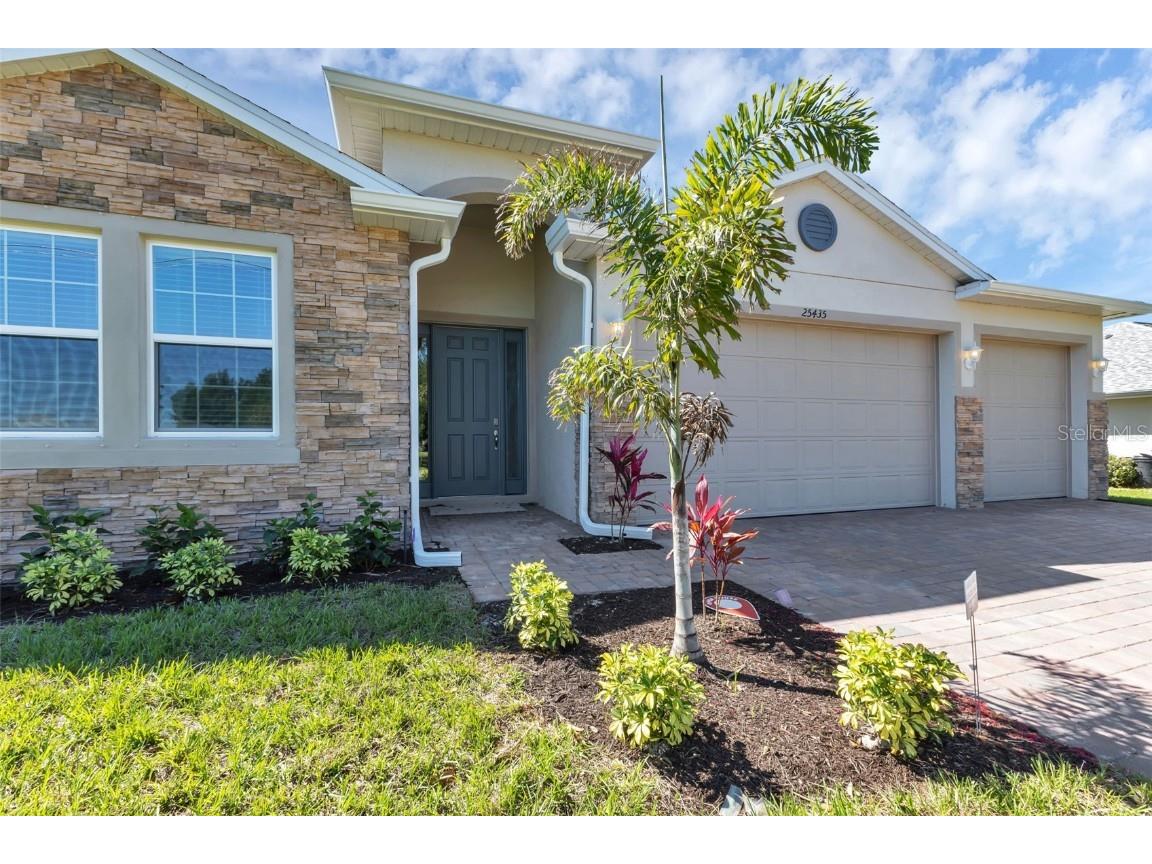 25435 Kowloon Lane Punta Gorda FL 33983 C7490510 image1