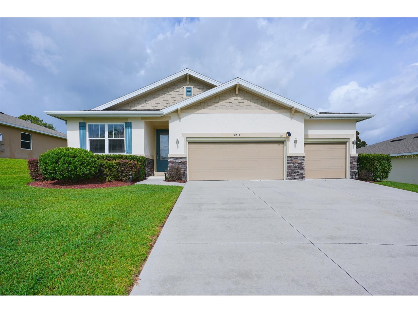 2544 Autumn Stream Drive Leesburg FL 34748 O6412738 image1