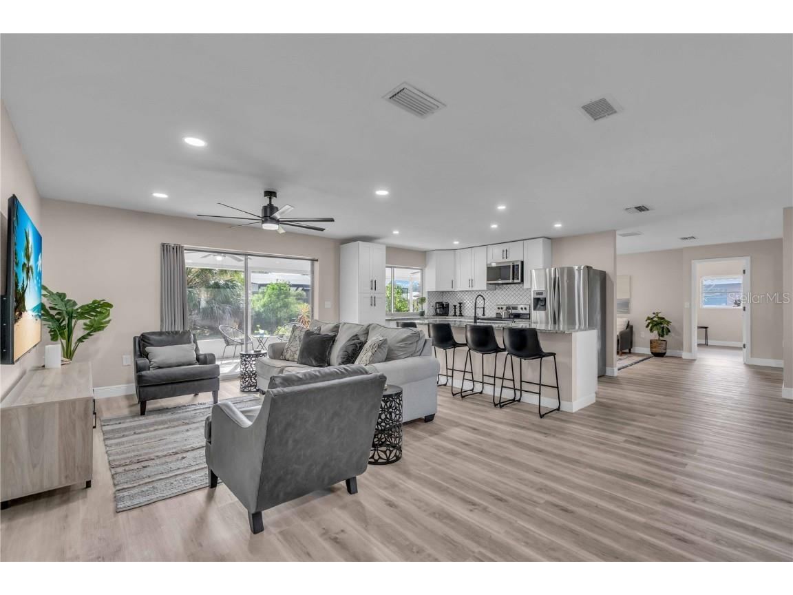 2544 Carlisle Place Sarasota FL 34231 A4665872 image14