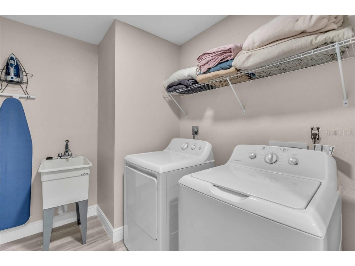 2544 Carlisle Place Sarasota FL 34231 A4665872 image26