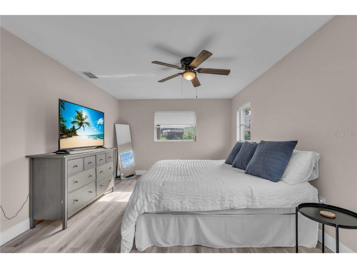 2544 Carlisle Place Sarasota FL 34231 A4665872 image28