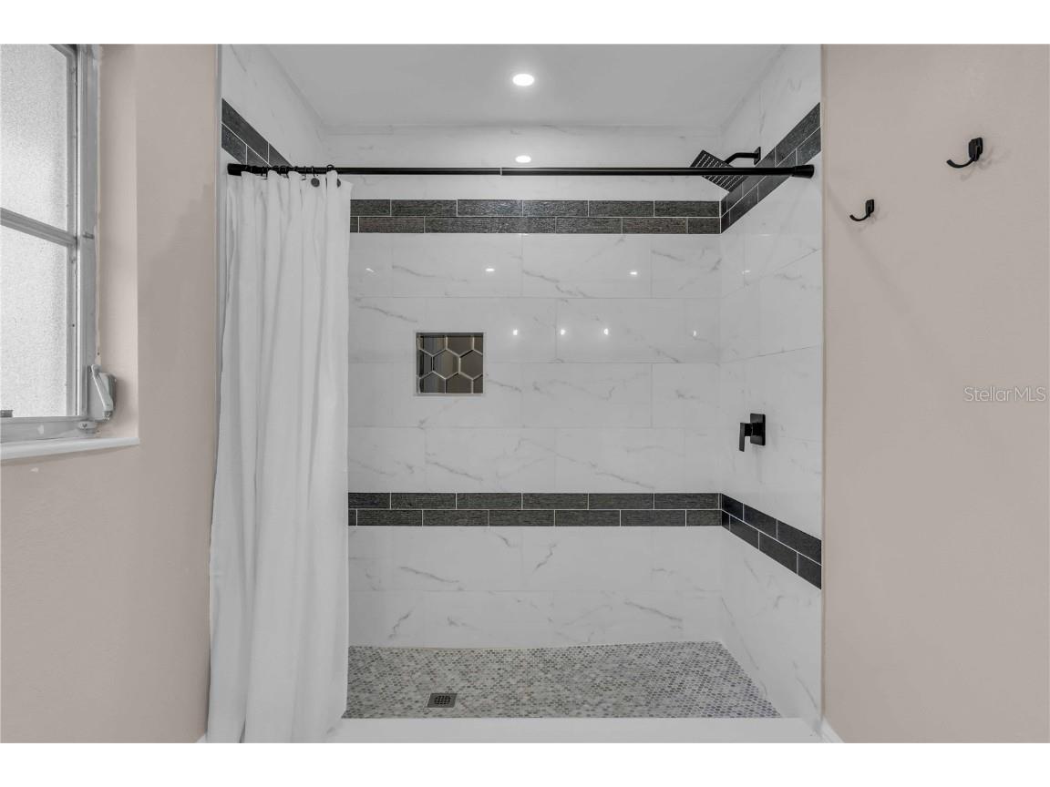 2544 Carlisle Place Sarasota FL 34231 A4665872 image34