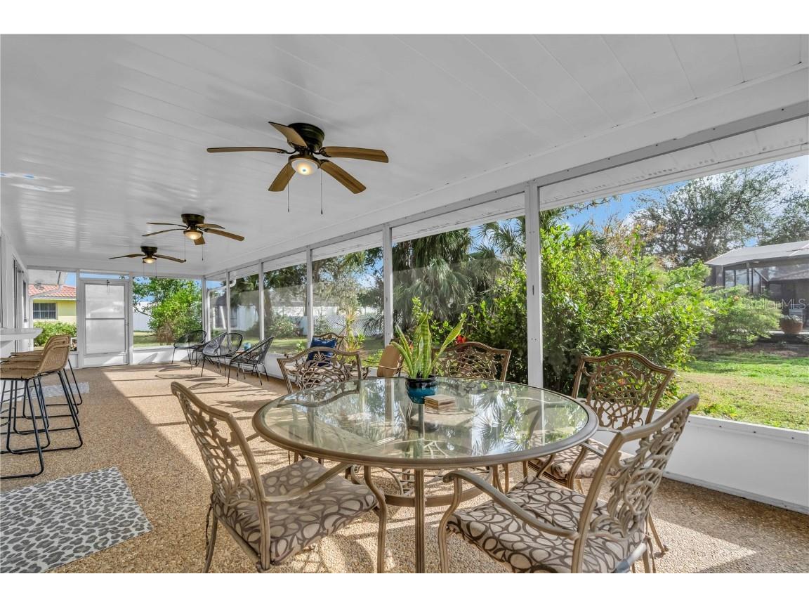 2544 Carlisle Place Sarasota FL 34231 A4665872 image38