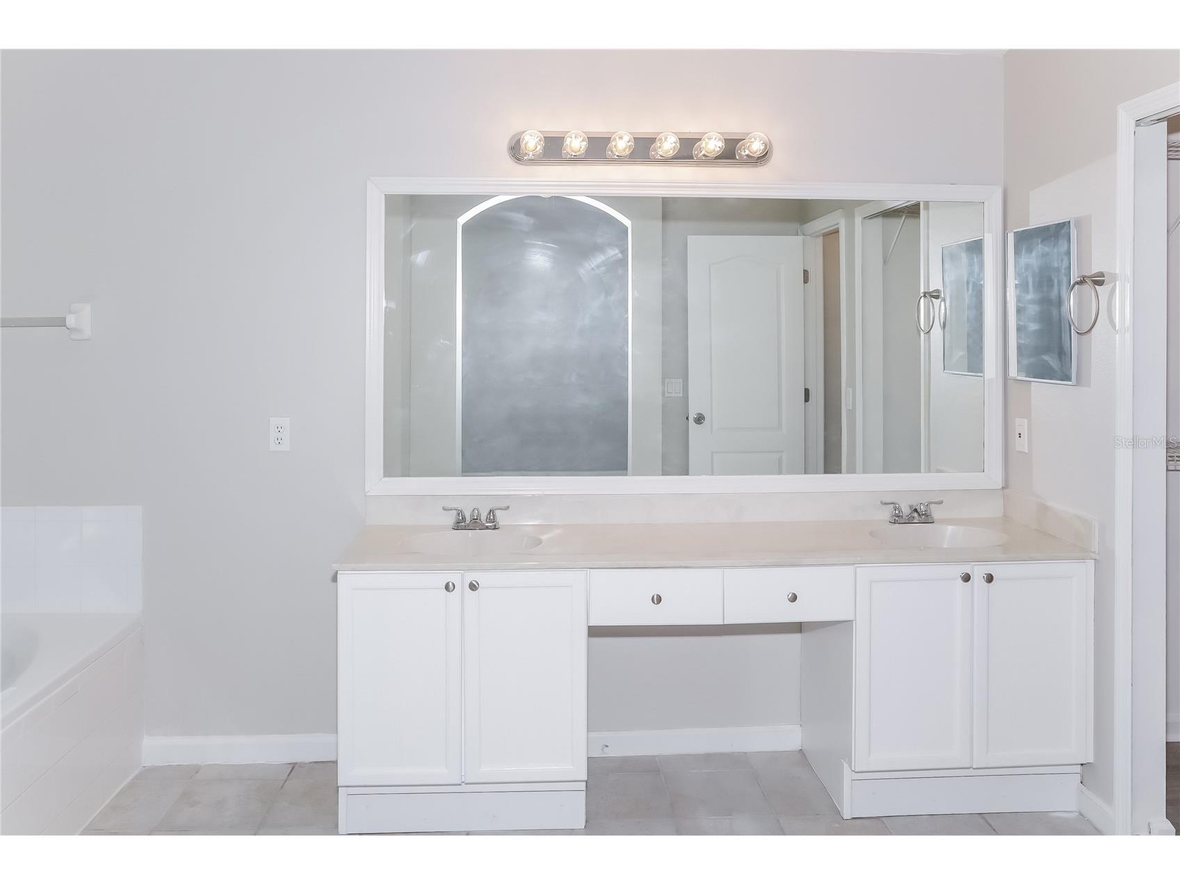 2544 Meadow Oaks Loop Clermont FL 34714 TB8506584 image10