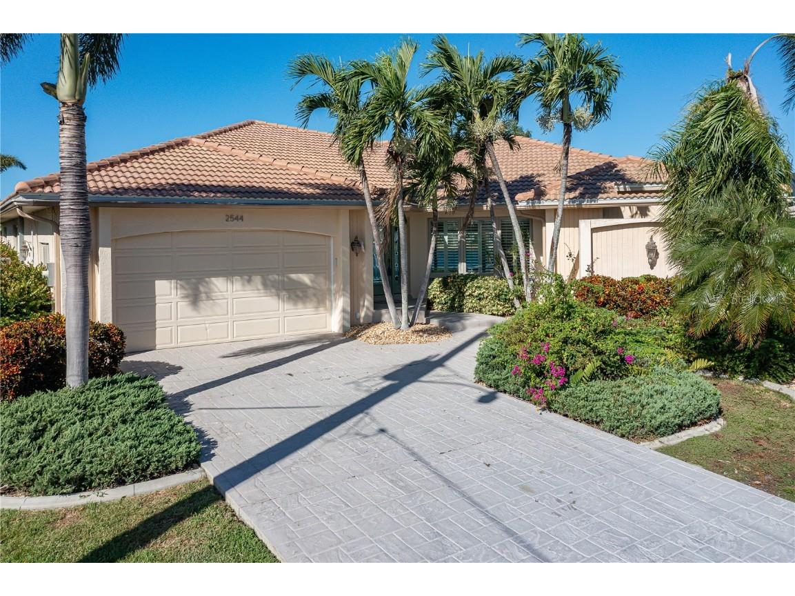 2544 Rio Lisbo Court Punta Gorda FL 33950 C7476980 image1
