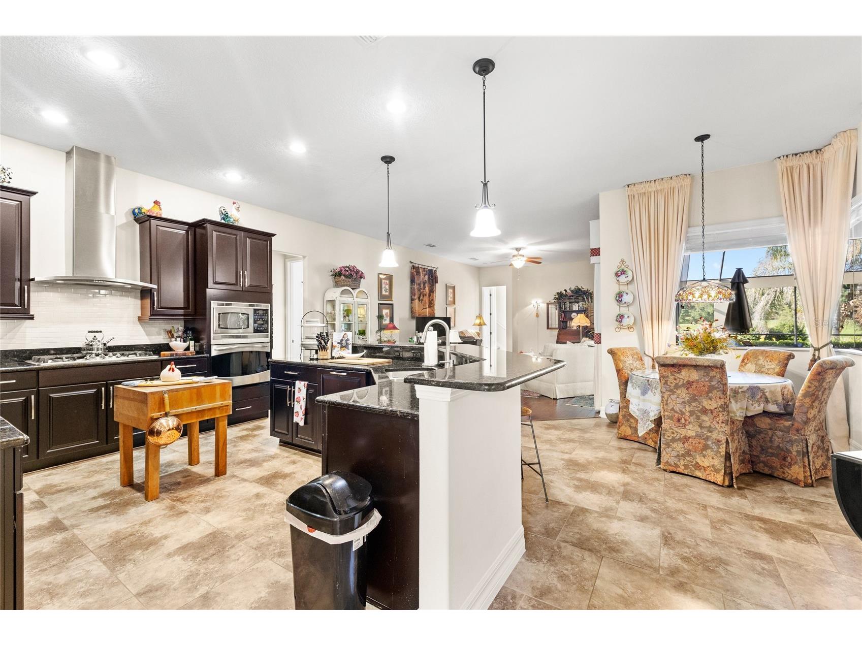 25447 High Hampton Circle Sorrento FL 32776 O6418391 image8
