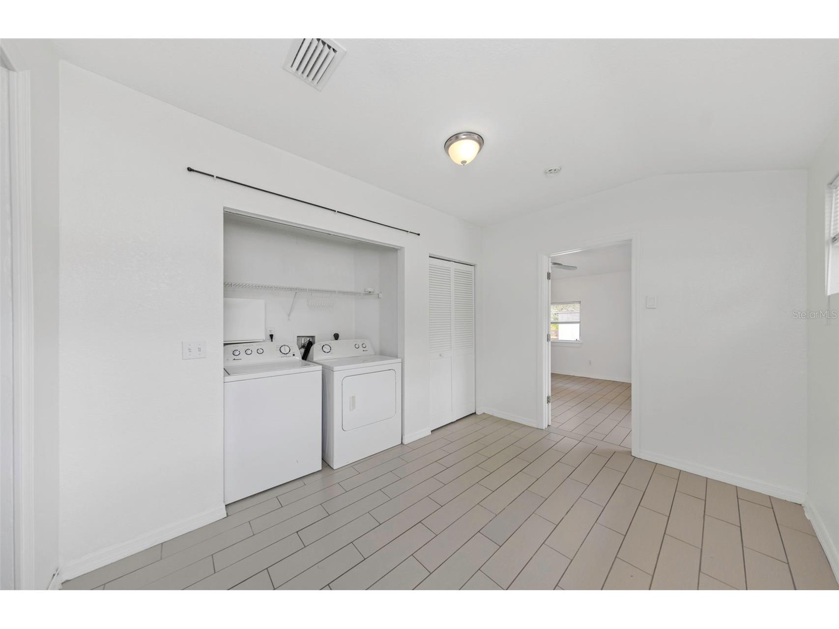 2545 32nd Avenue N Saint Petersburg FL 33713 TB8495464 image12