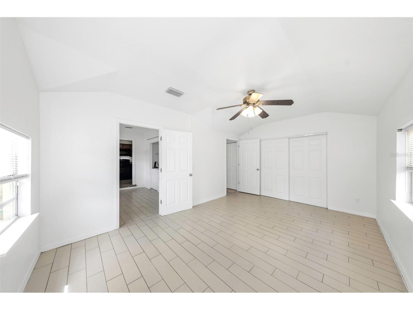 2545 32nd Avenue N Saint Petersburg FL 33713 TB8495464 image15