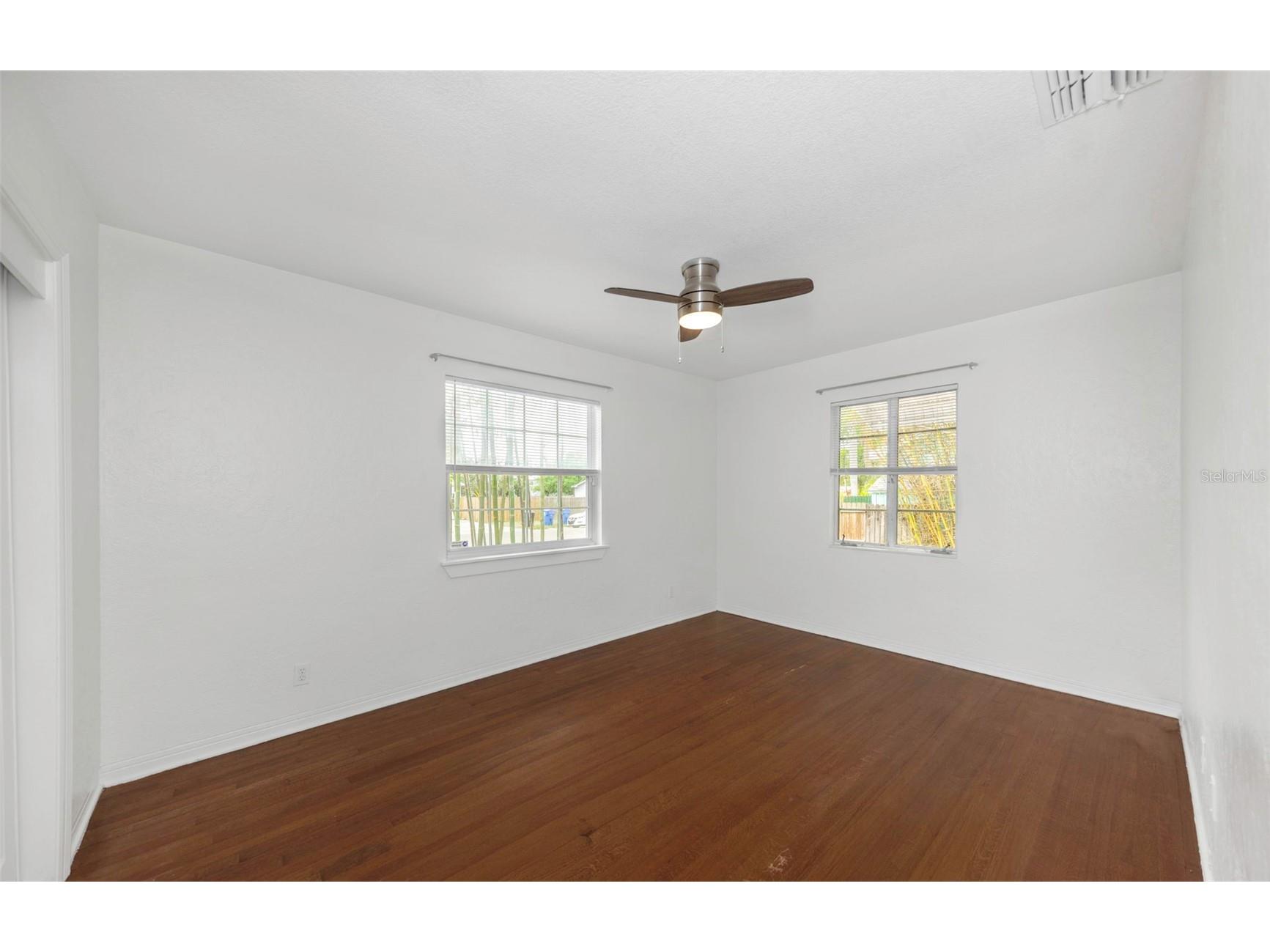 2545 32nd Avenue N Saint Petersburg FL 33713 TB8495464 image22
