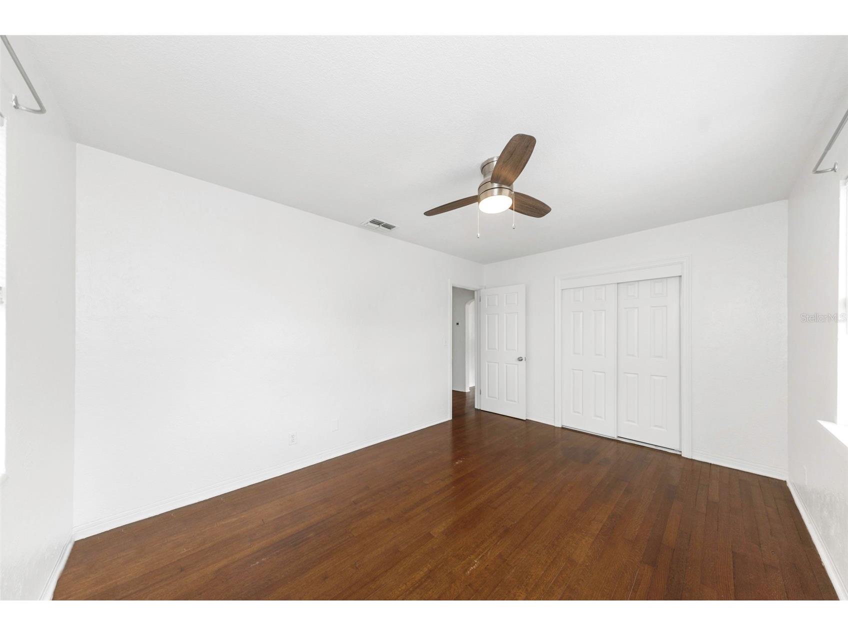 2545 32nd Avenue N Saint Petersburg FL 33713 TB8495464 image23
