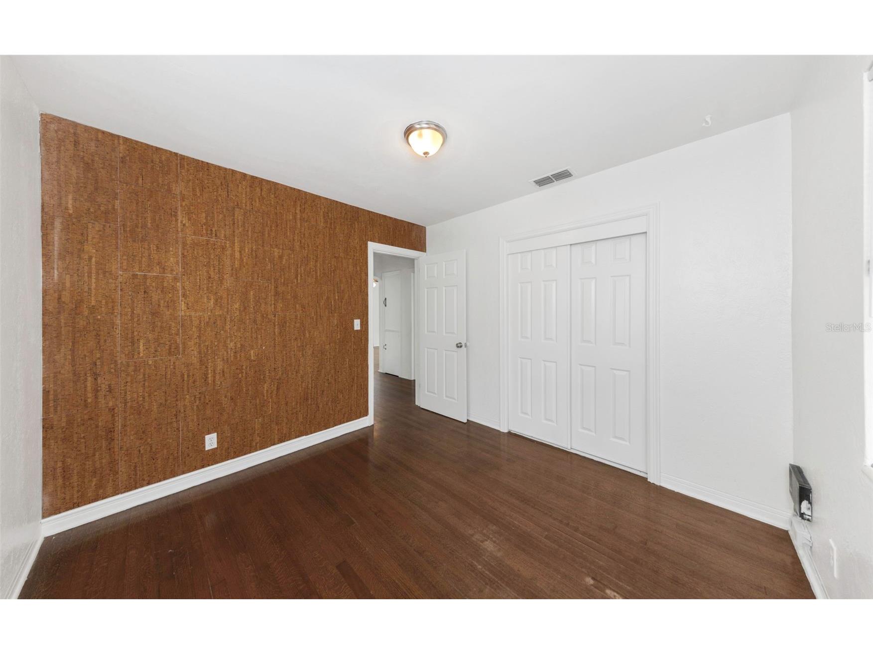 2545 32nd Avenue N Saint Petersburg FL 33713 TB8495464 image28