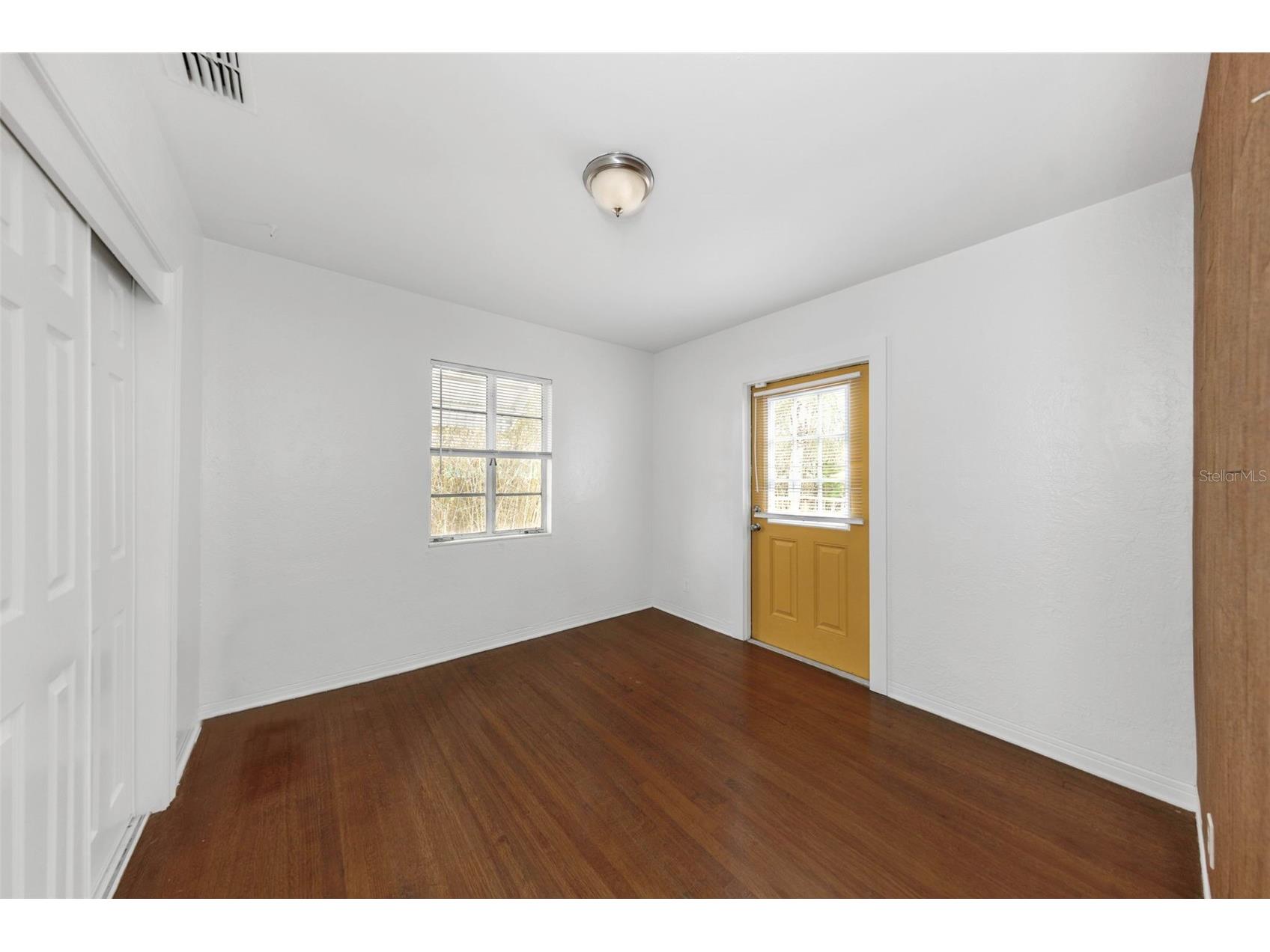 2545 32nd Avenue N Saint Petersburg FL 33713 TB8495464 image29