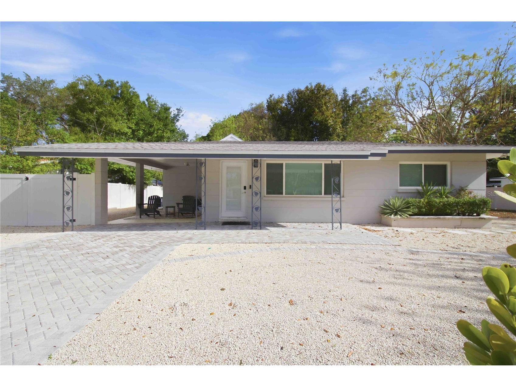 2545 Browning Street Sarasota FL 34237 A4687679 image1