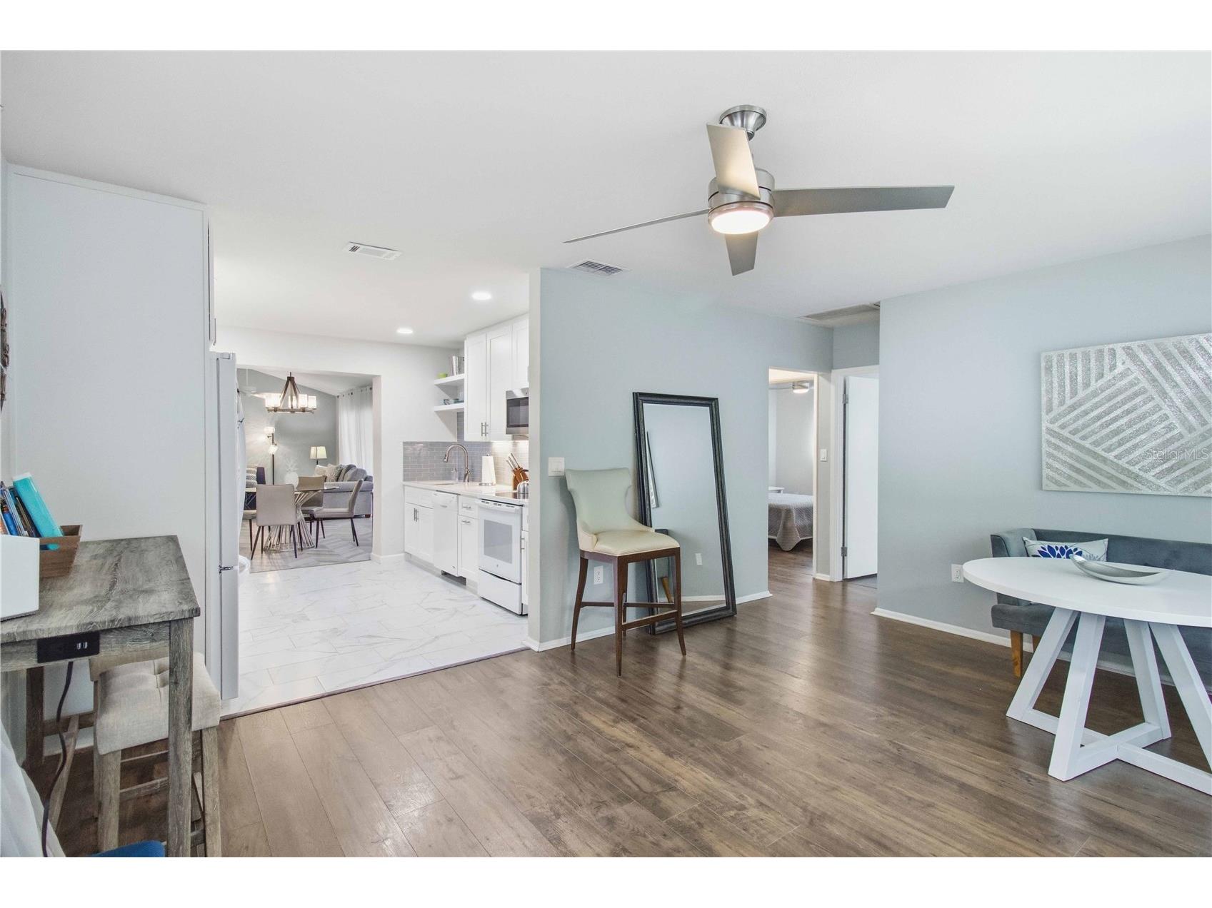 2545 Browning Street Sarasota FL 34237 A4687679 image11