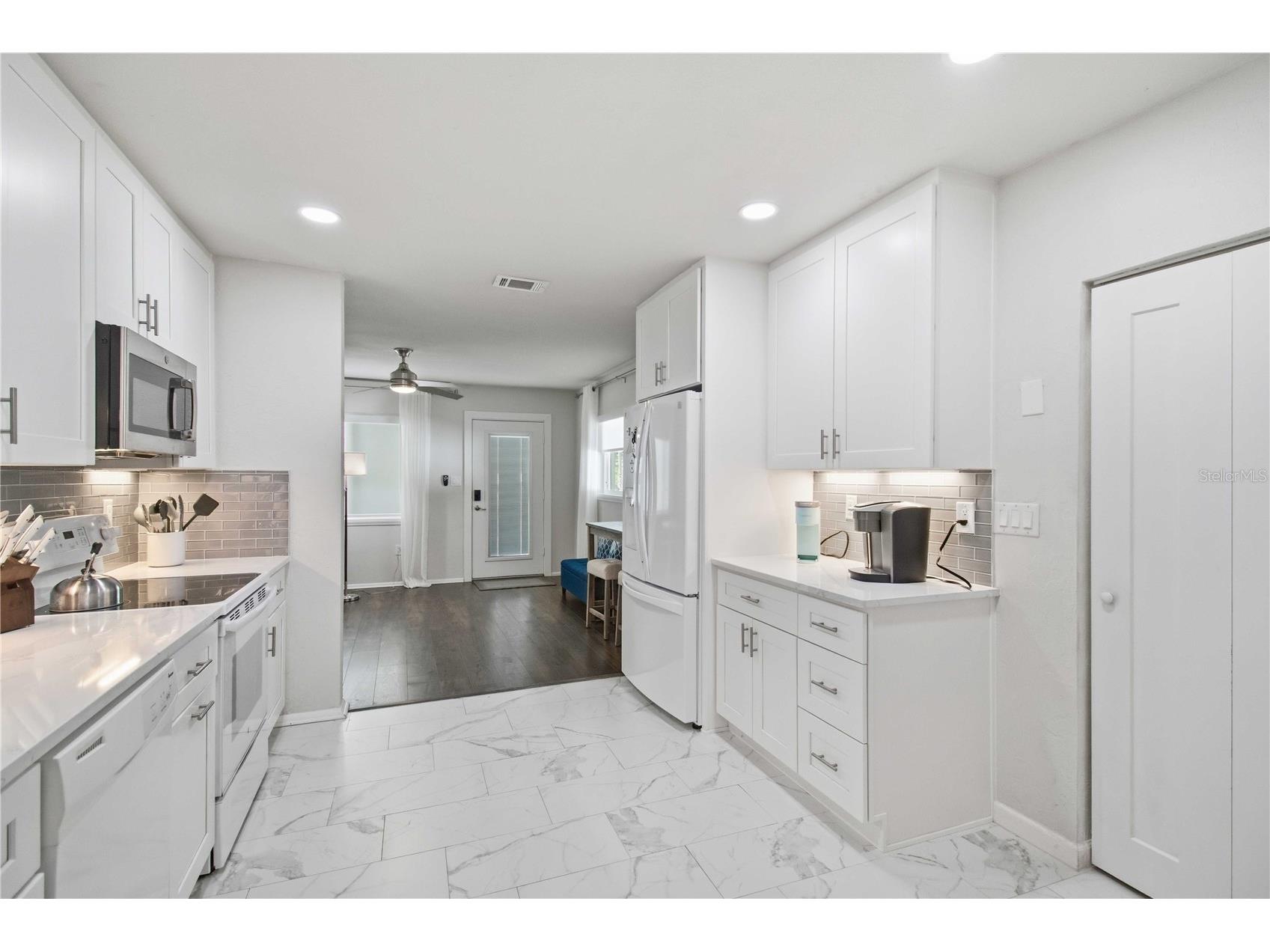 2545 Browning Street Sarasota FL 34237 A4687679 image15