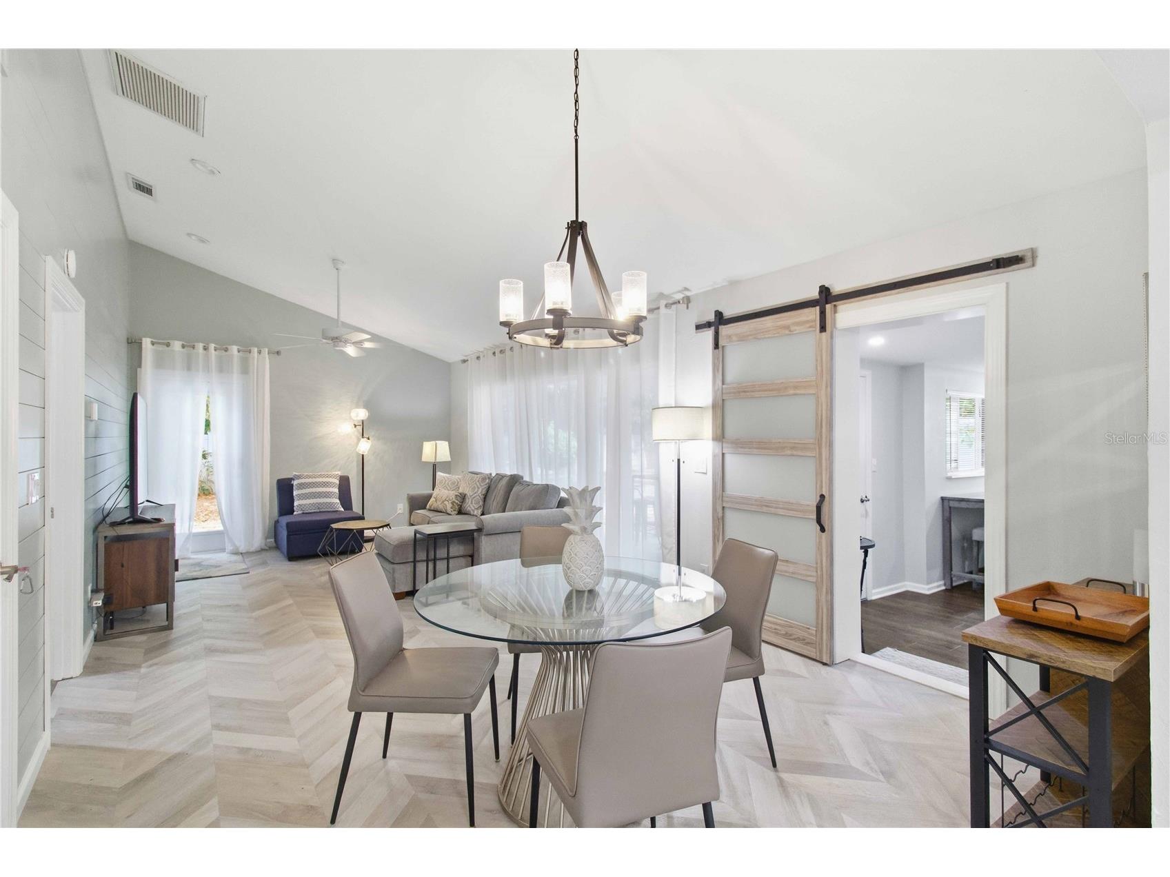 2545 Browning Street Sarasota FL 34237 A4687679 image16