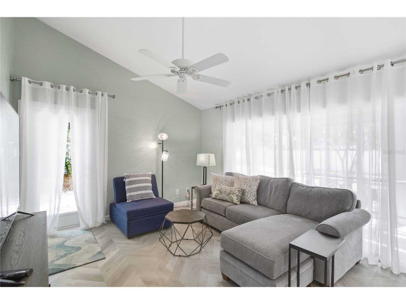 2545 Browning Street Sarasota FL 34237 A4687679 image19